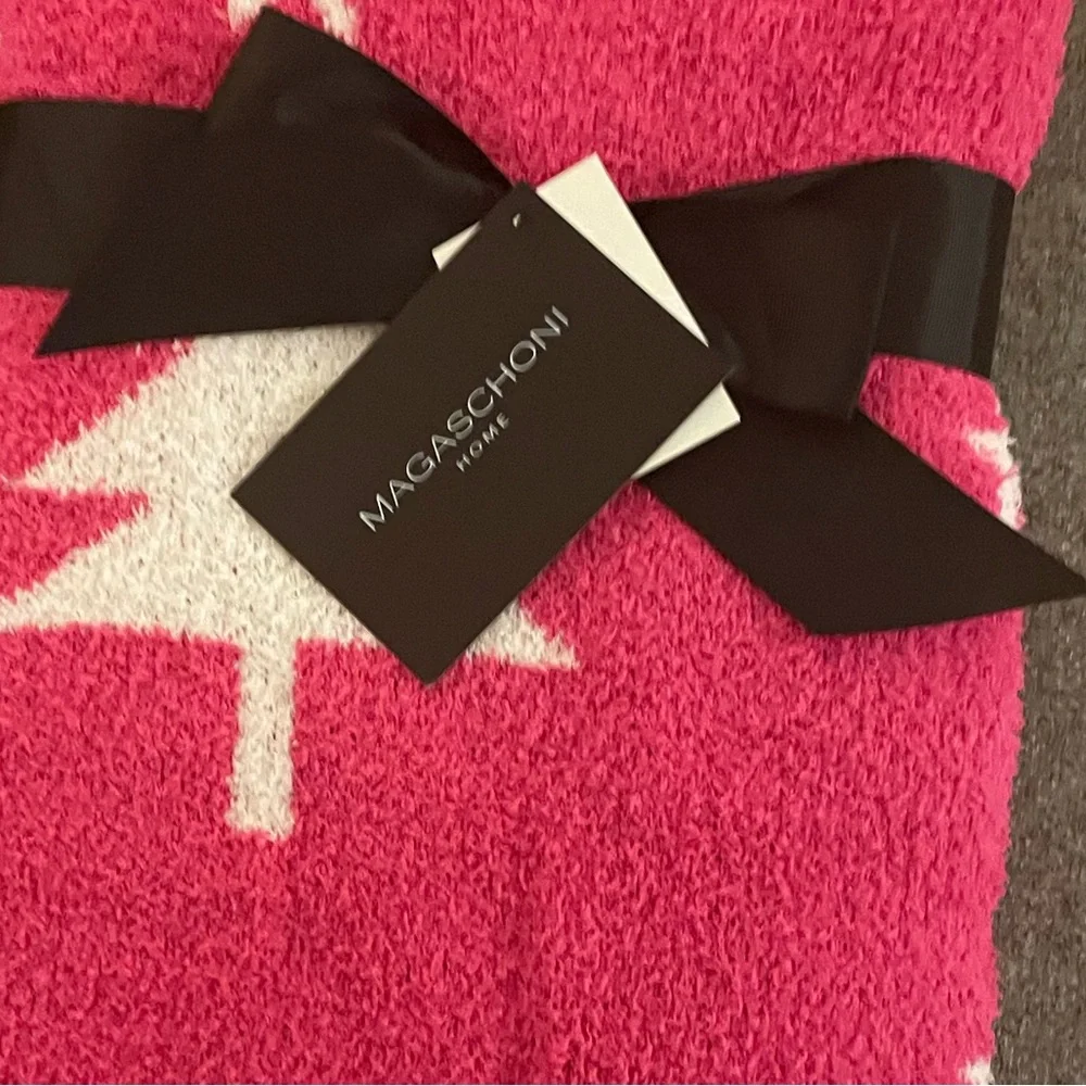 PINK christmas tree blanket